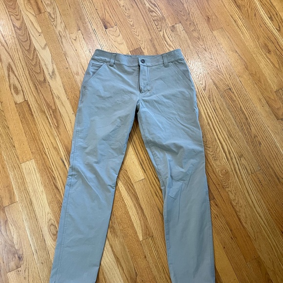 Kuhl Men’s Chino. Stretch fabric Like New Khaki - Picture 6 of 12